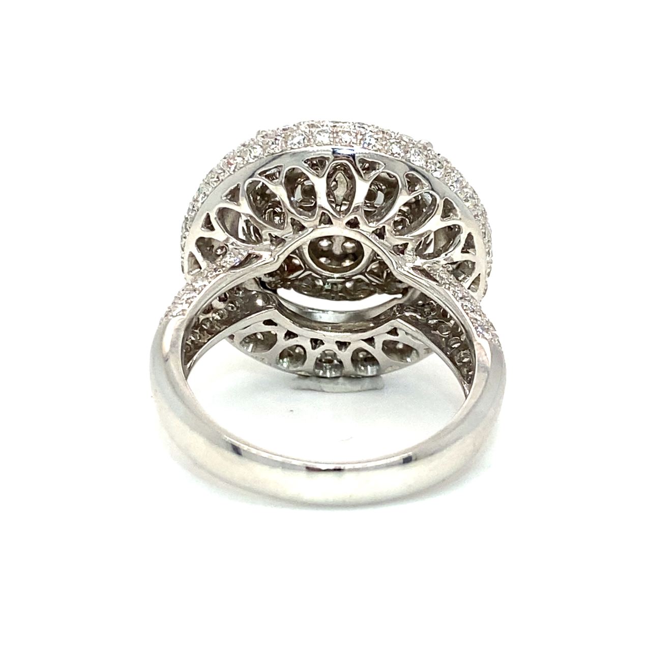 18K White Gold Diamond Ring