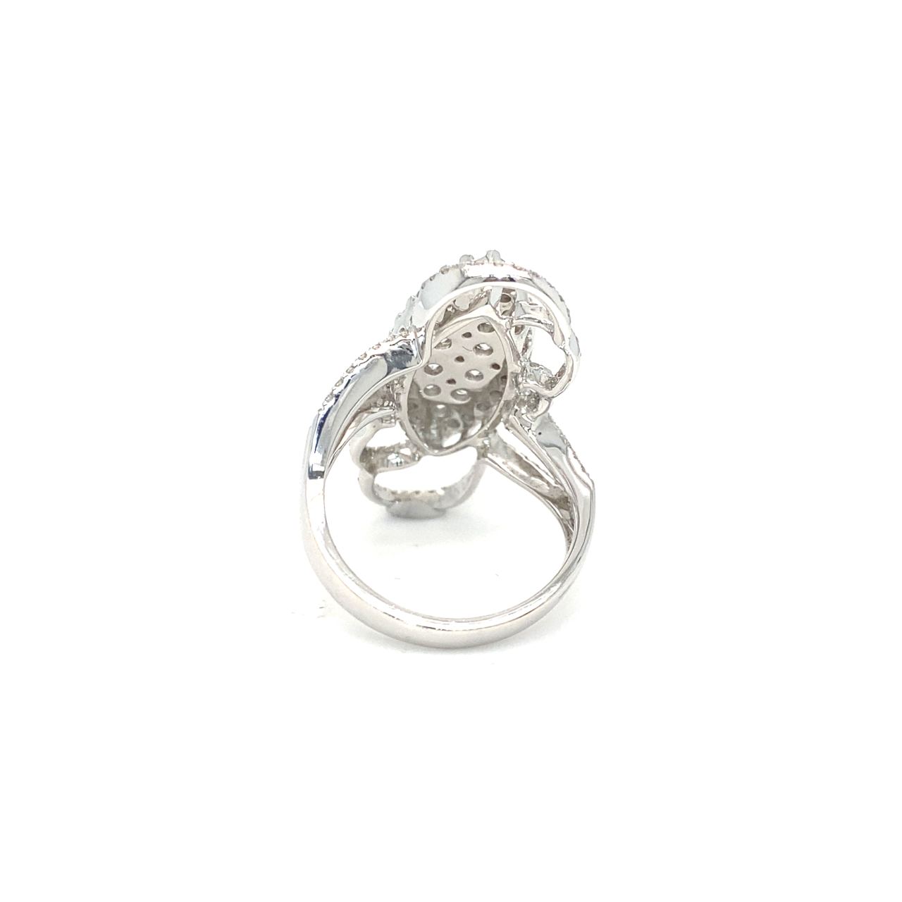 18K White Gold Diamond Ring