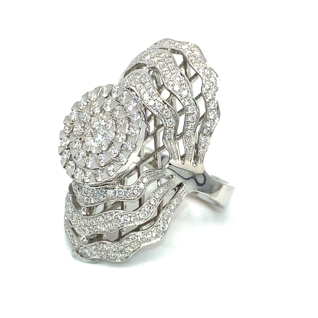 18K White Gold Diamond Ring