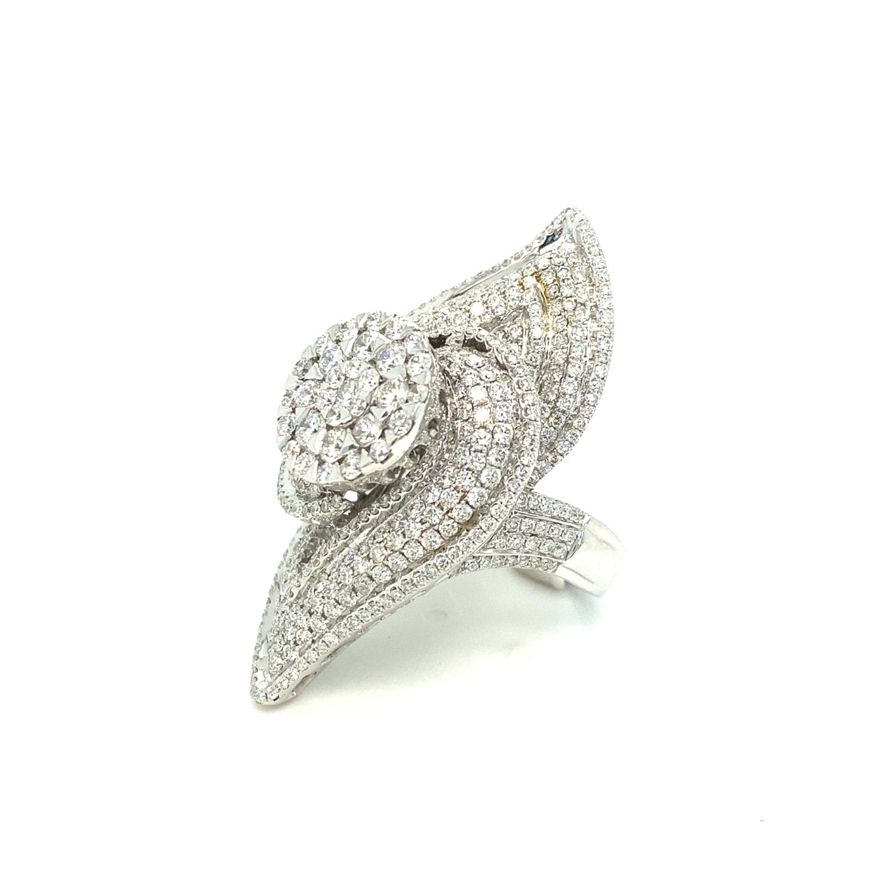 18K White Gold Leaves Ivy Lotus Cluster Top Diamond Ring