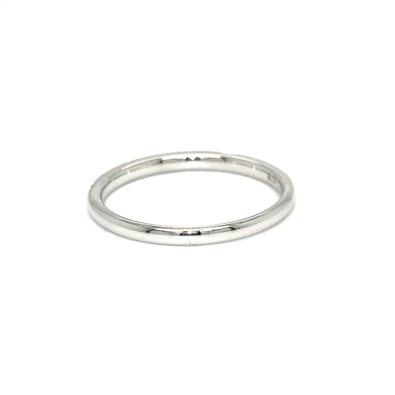 18K White Gold Slim Band Diamond Ring