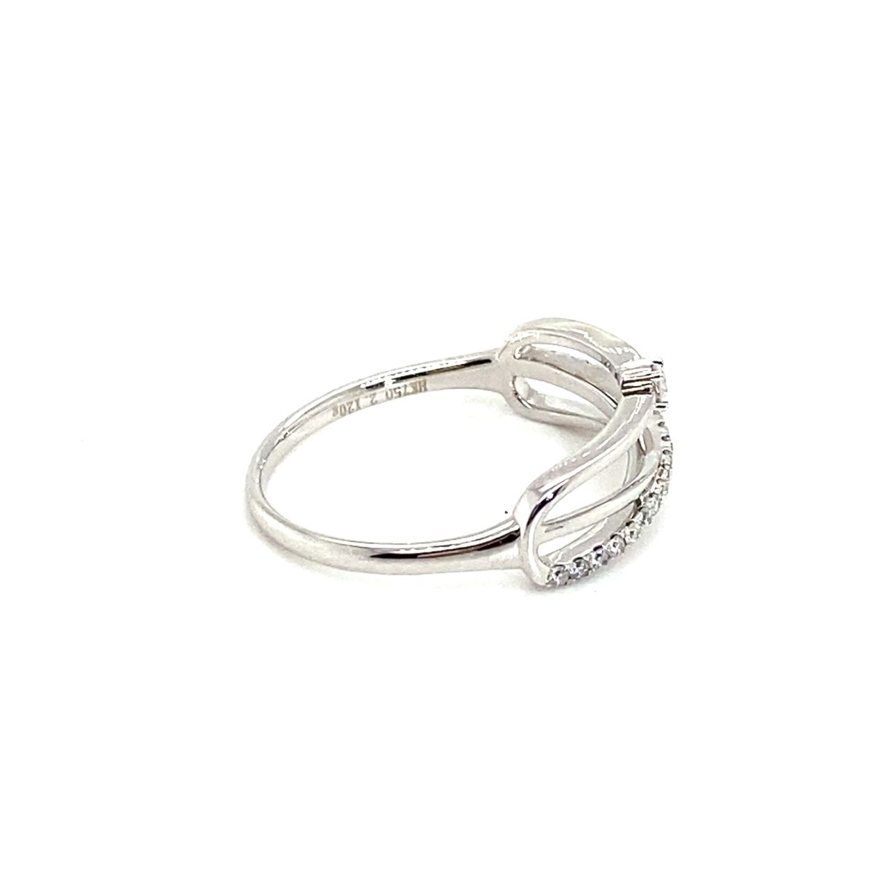 18K White Gold  Mini Studs Illusion Diamond Ring