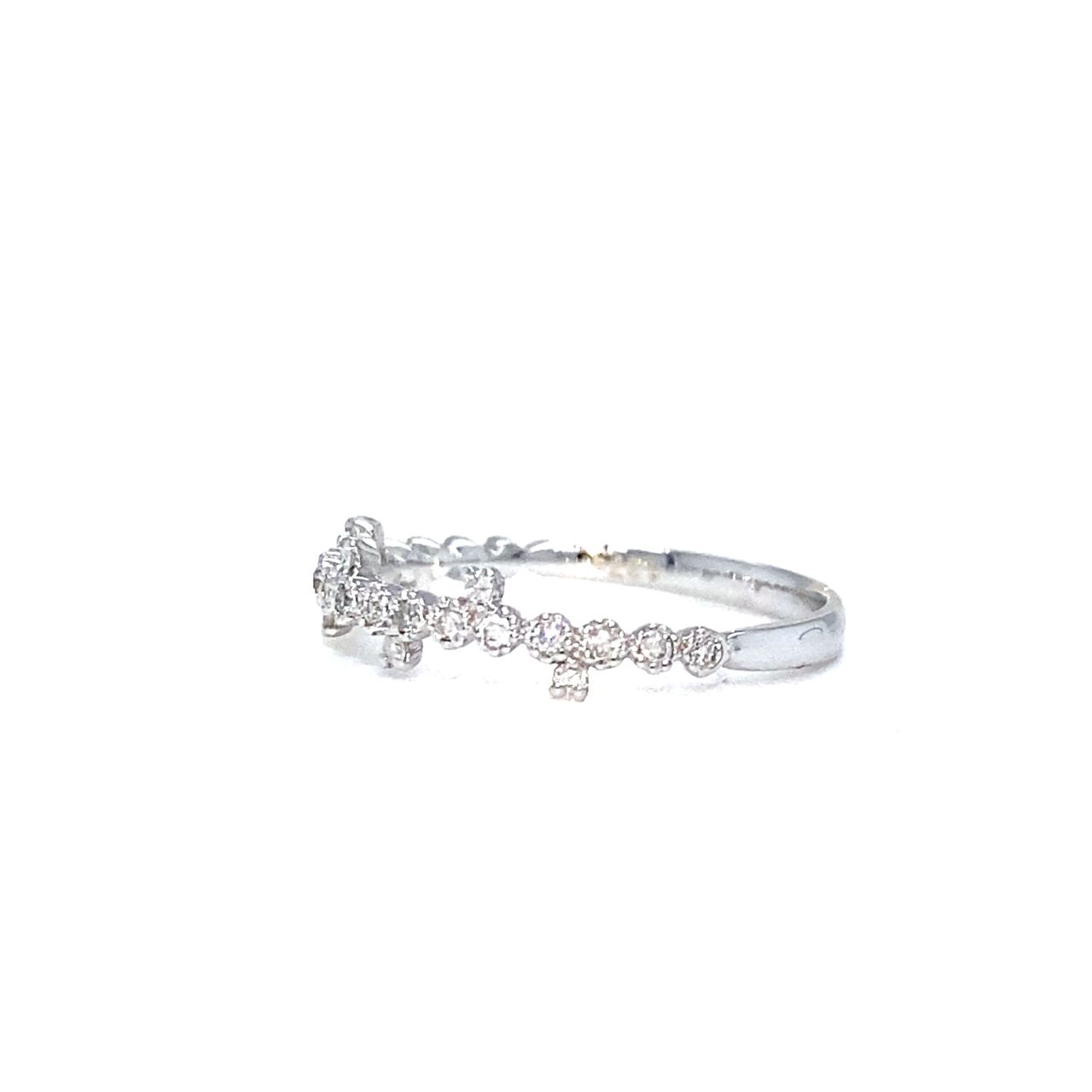 18K White Gold Lace Link Diamond Ring