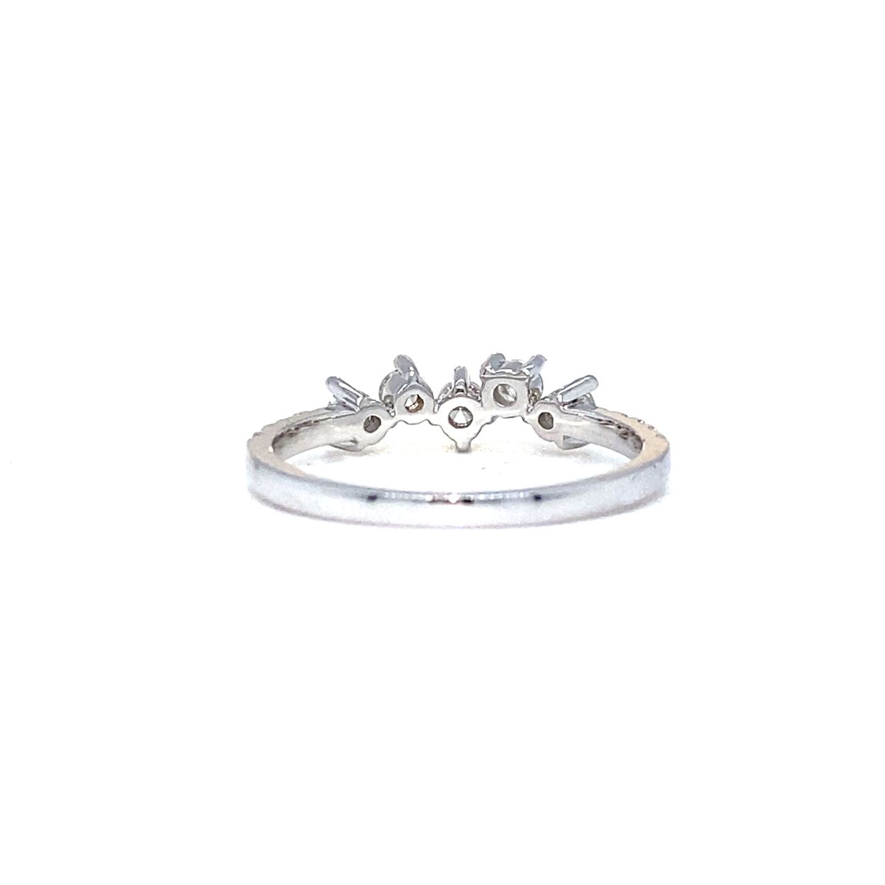 18K White Gold Medium Cluster Diamond Ring