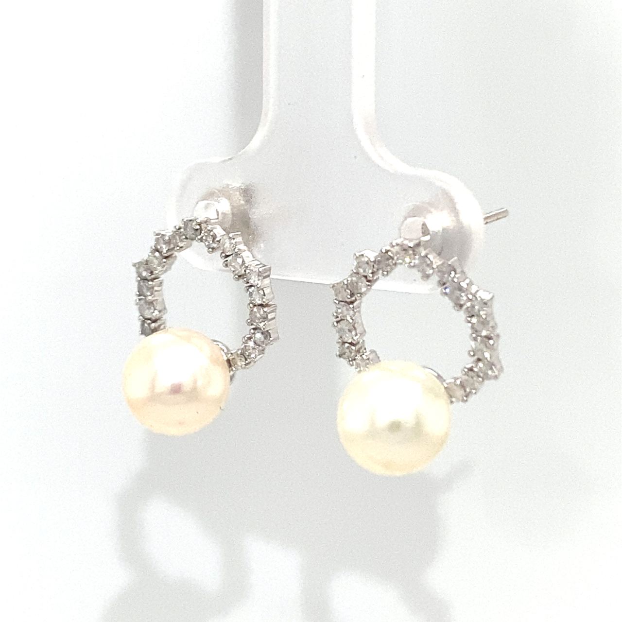 18K White Gold Holo Spring Flower Diamond Pearl Earrings