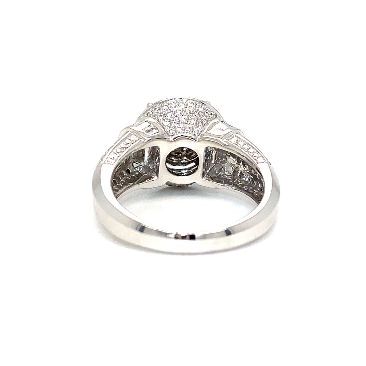 18K White Gold Diamond Ring