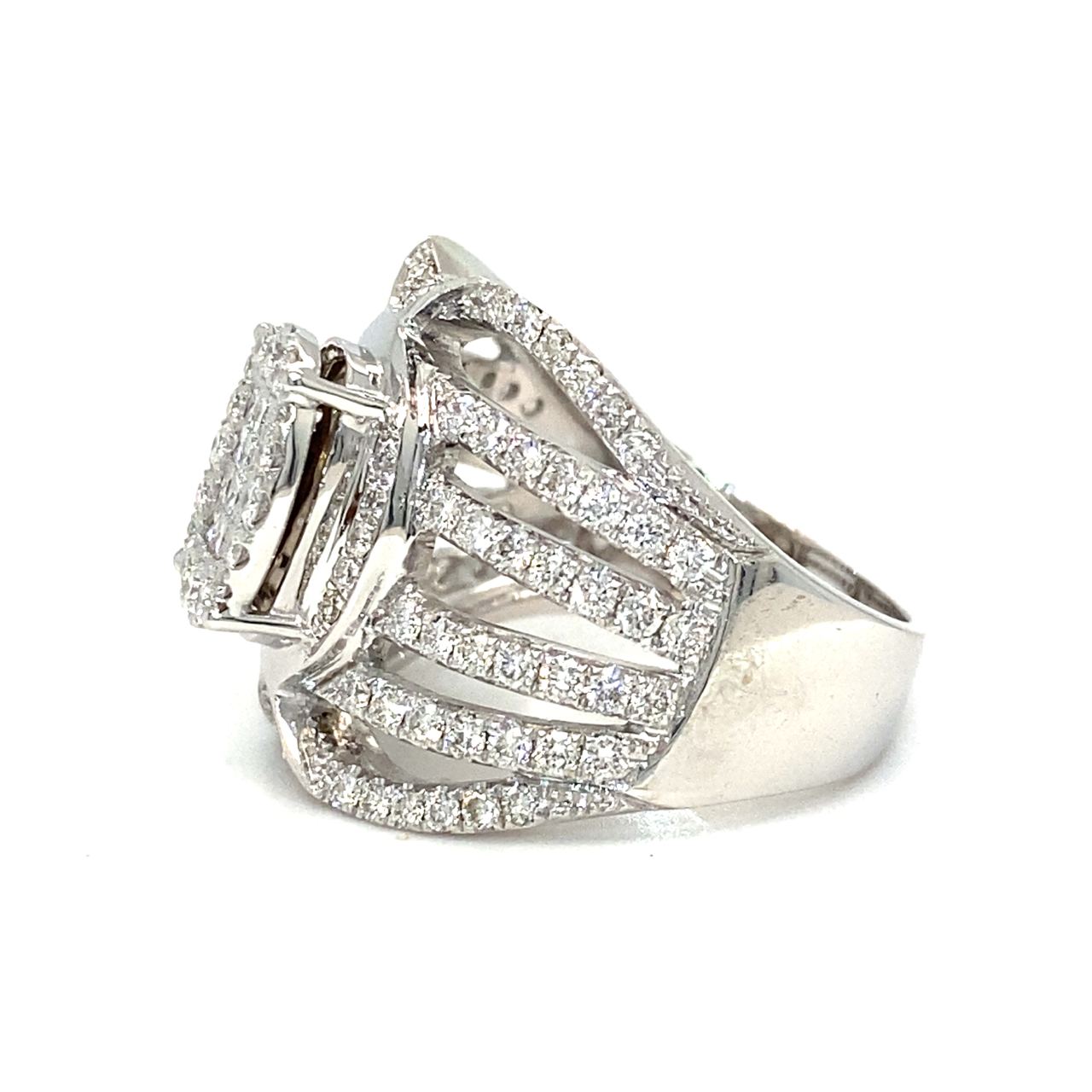 18K White Gold Diamond Ring