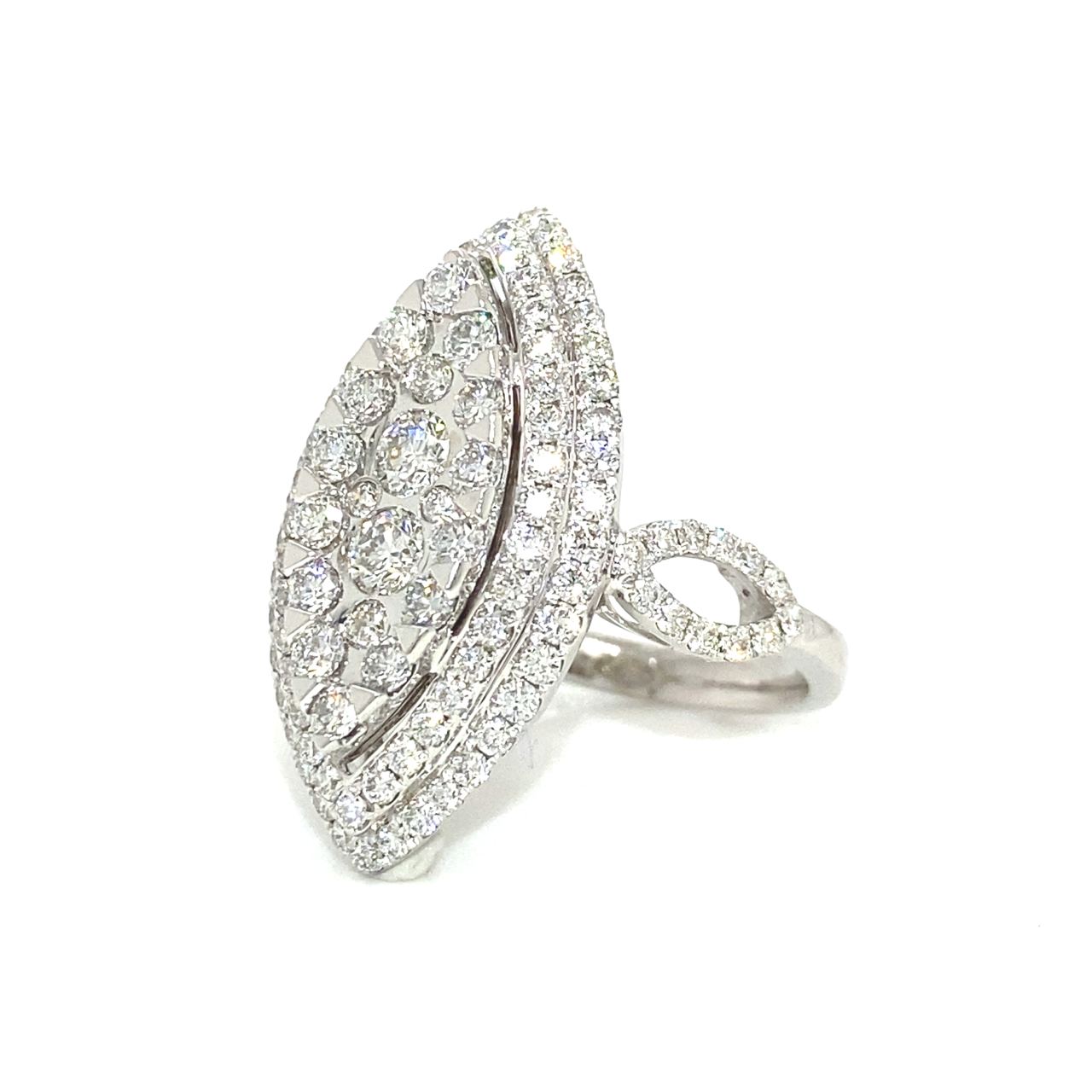 18K White Gold Diamond Ring