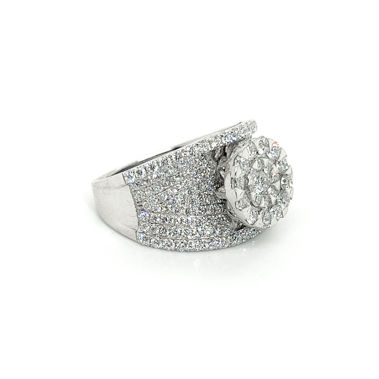 18K White Gold Curve In Plus Lotus Cluster Top Diamond Ring