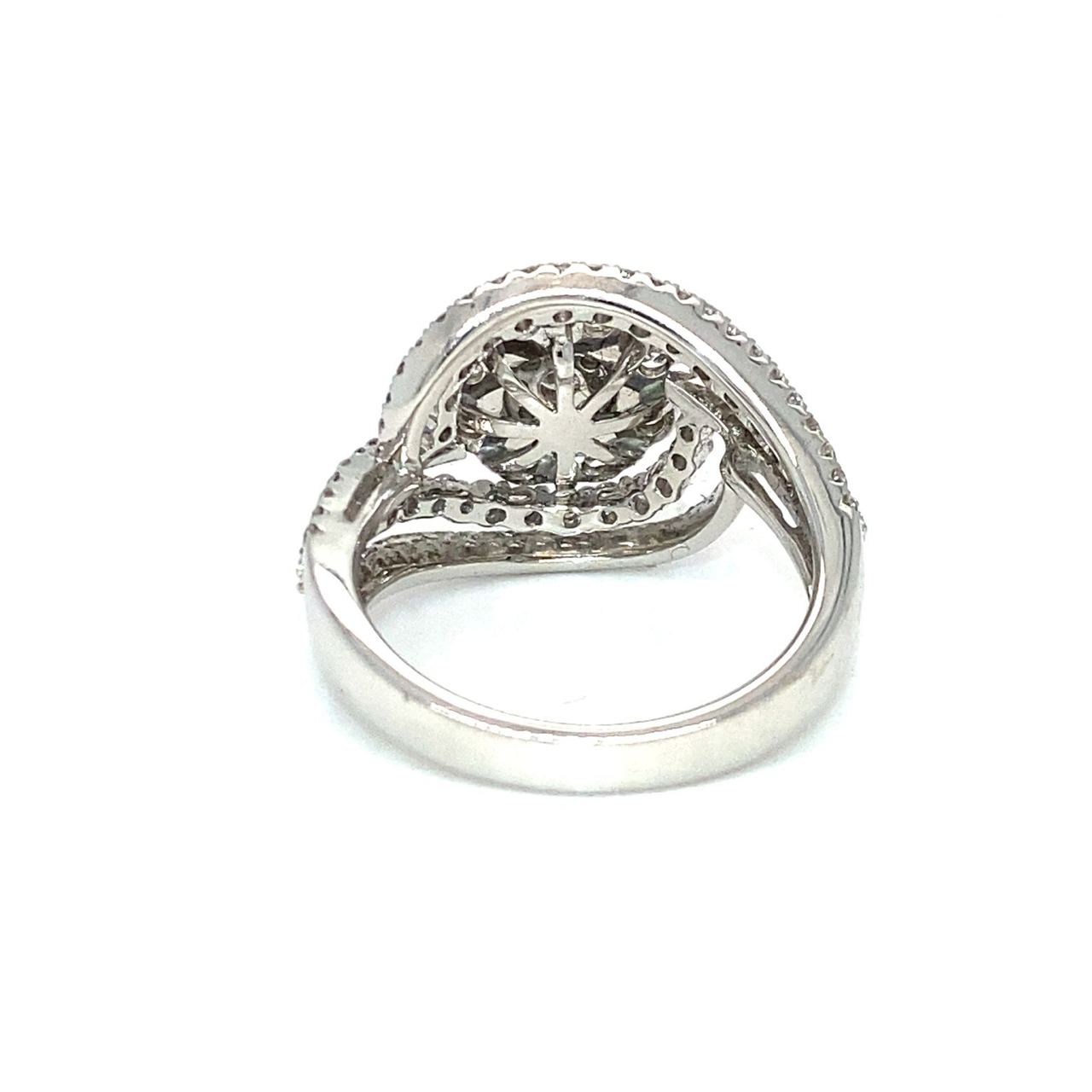 18K White Gold Lotus Top Roundabout Diamond Ring