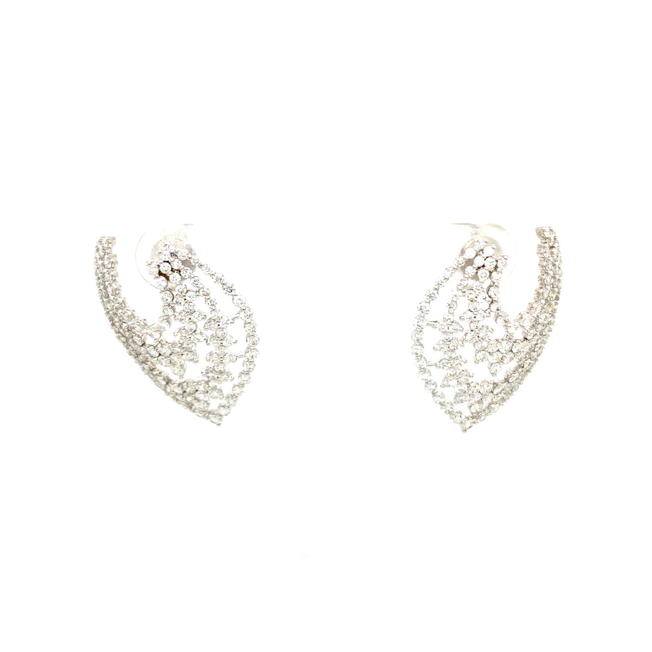 18K White Gold Diamond Earring